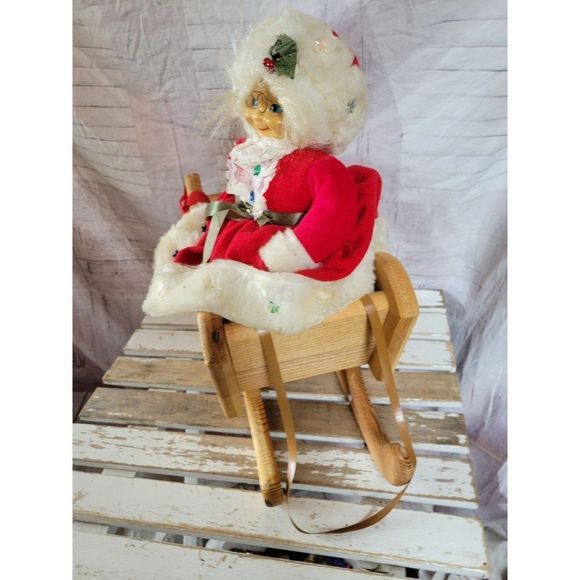 Wooden Mrs Claus vintage home decor Xmas large display - Picture 2 of 7